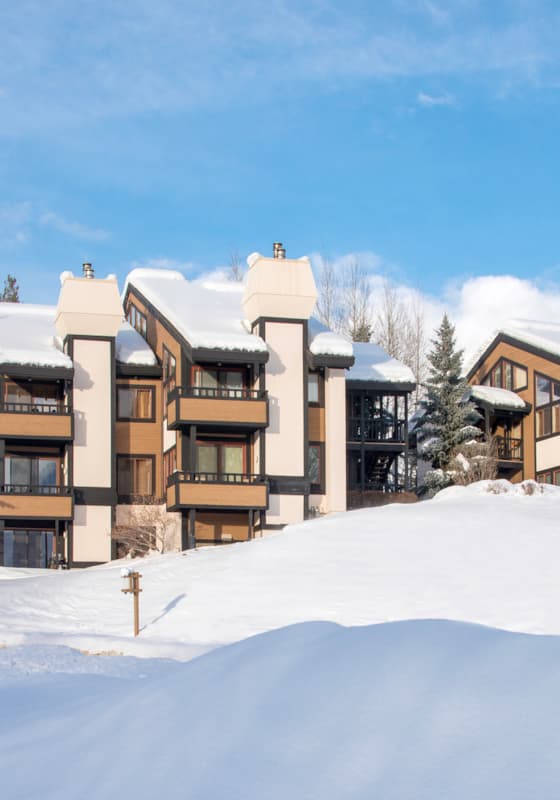 svr_wildflower_condos_lodging_exterior_winter_2016